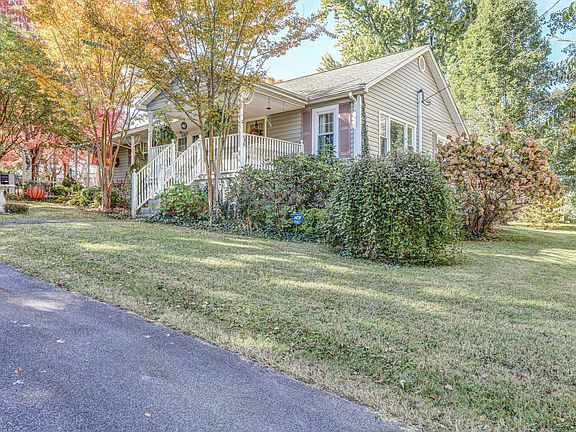 4th image of 544 Mayfield Ave