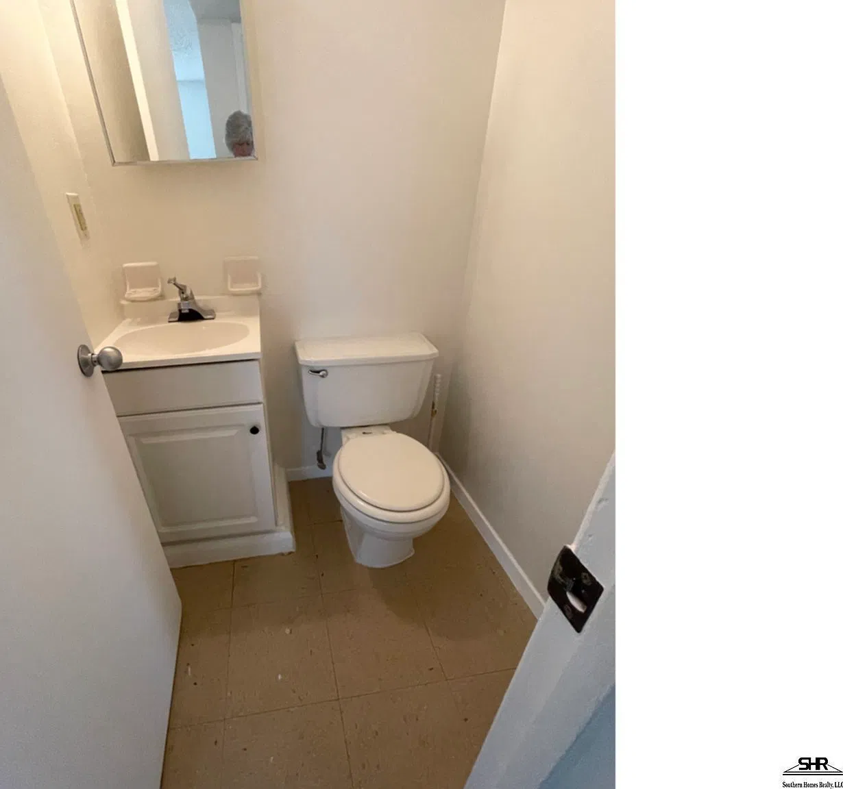 1111 Lake Drive A — Photo 3