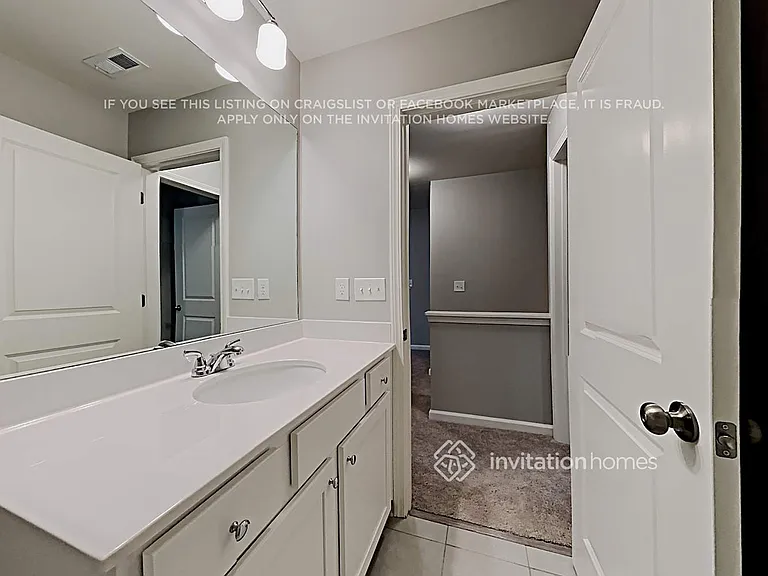 235 N Fortune Way — Photo 16