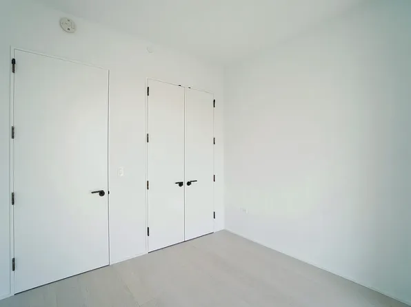 130 William Street image 15 of 18