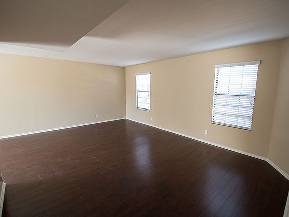 4th image of 24822 Walnut St #18020793