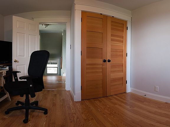 Third bedroom/office/laundry