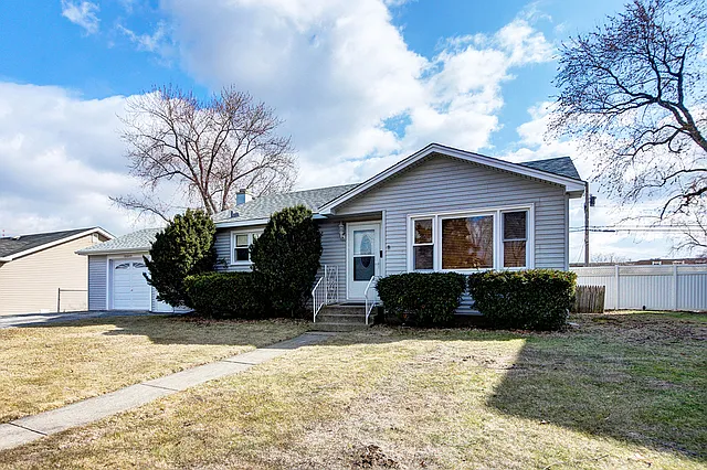 10609 Oak Park Ave photo 1