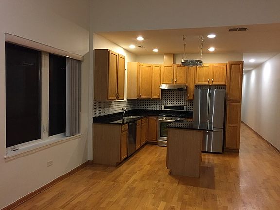 3rd image of 4837 N Central Ave APT 302