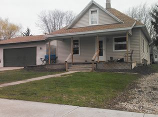 106 Elm St, Cobb, WI 53526