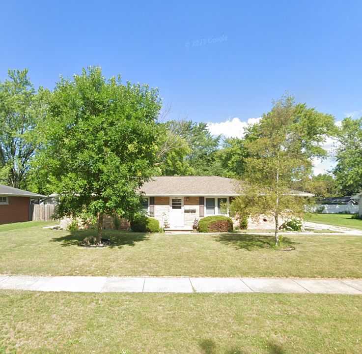 1st image of 829 Voelker St #1