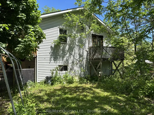 27 Victoria St, Centre Hastings, ON K0K 2K0