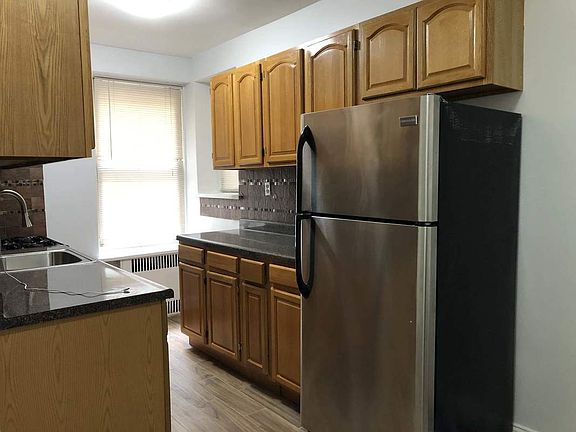 4th image of 40 Woodruff Ave APT 101