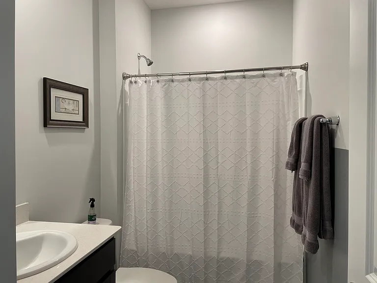 140 Valley Dr NE — Photo 10