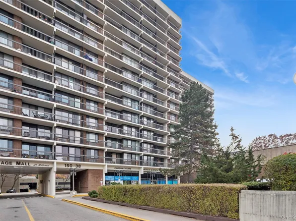 150-38 Union Turnpike #1R, Kew Garden Hills, NY 11367