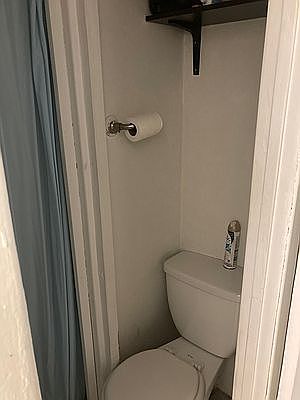 5th image of 165 E 99th St APT 1