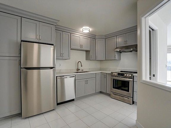 3rd image of 635 S Eliseo Dr APT 7
