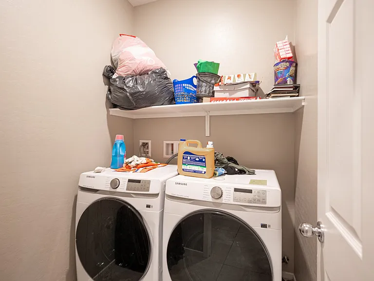 2715 Amazing Meadows Ave — Photo 35