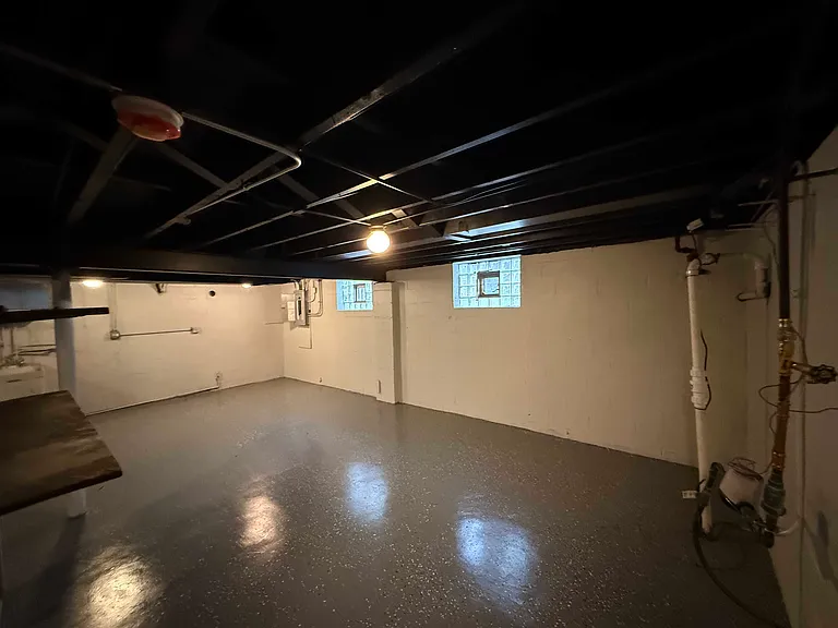 351 Clyde Ave — Photo 26