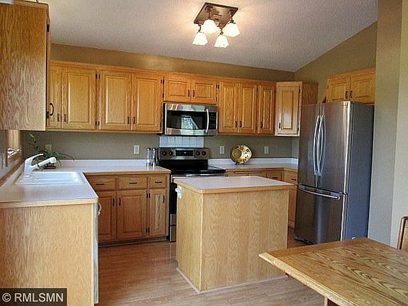 3rd image of 22980 Imperial Ave N