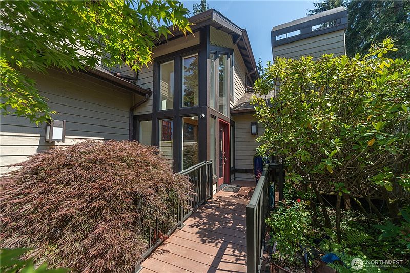 2nd image of 34 Dunbar Court