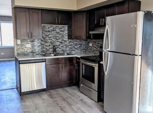 652 Melrose Ln APT 4, Beecher, IL 60401