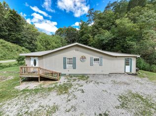 605 Yarnell Rd, Clinton, TN 37716