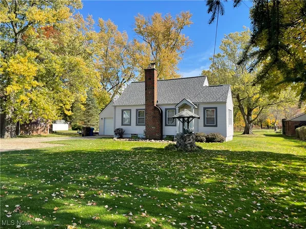 5585 Manchester Rd, Akron, OH 44319