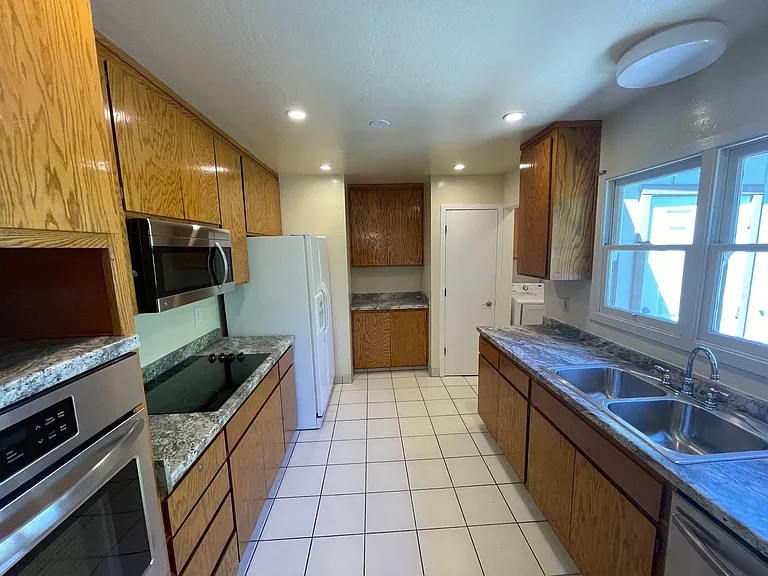 2477 Pacheco St — Photo 4