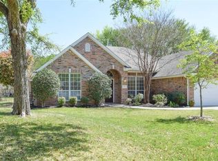 6400 Stone Creek Canyon Ct, Fort Worth, TX 76137