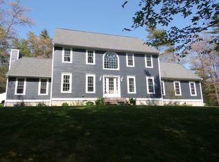 224 Perry Hill Rd, Acushnet, MA 02743