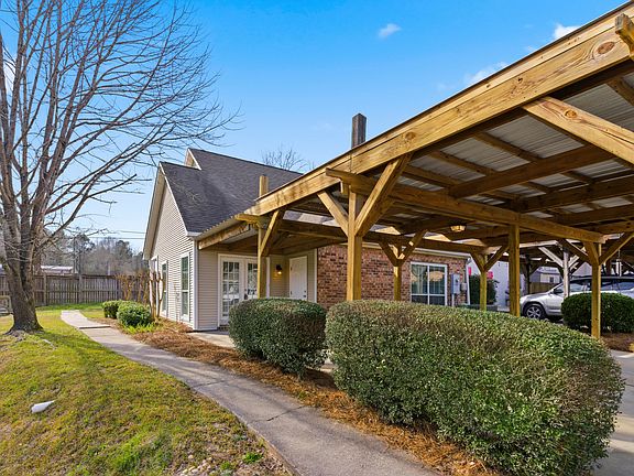 3rd image of 115 Summit Rdg