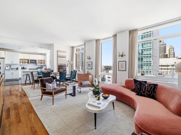 212 East 57th Street image 1 of 12