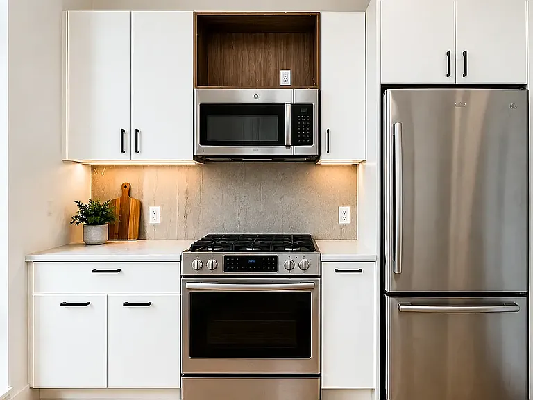 418 Lorimer St #3B — Photo 6