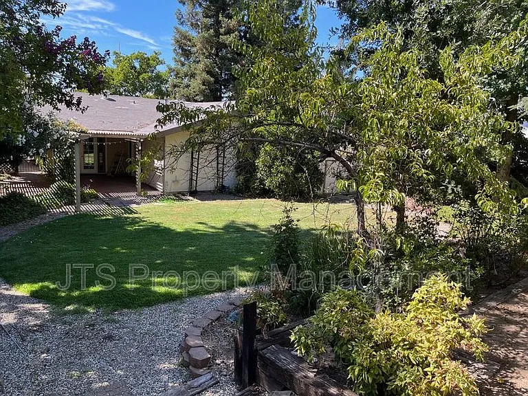 6830 Mellodora Dr — Photo 6