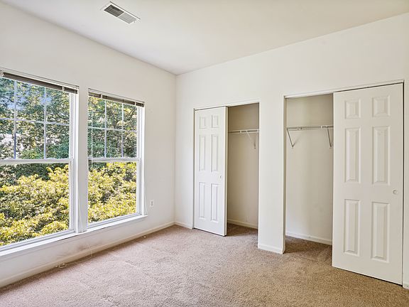 main level-bedroom 1-_dsc9217_06232023