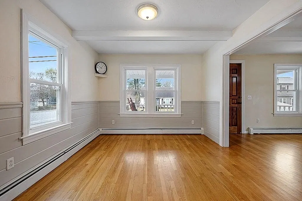 3 bed, 1.5 bath, 1414 sqft, $3,250 — Photo 3