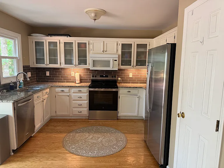 114 E Seve Ct — Photo 7