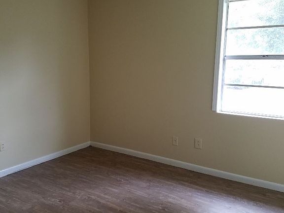 4th image of 99 Celia Dr APT 3