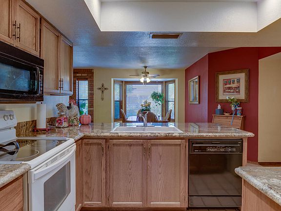 2nd image of 1010 E Rockwood Dr