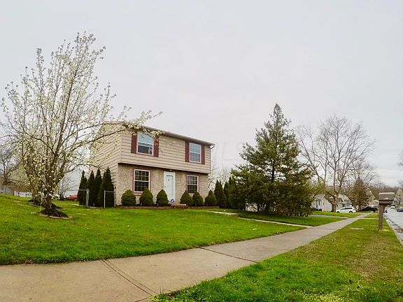 3rd image of 1707 Hollow Run Dr