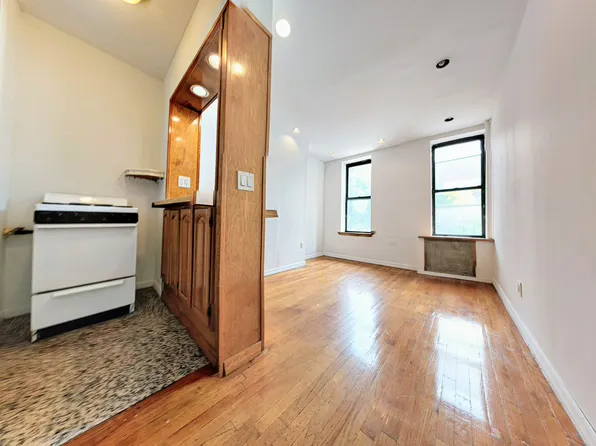 184 1st Ave APT 2, New York, NY 10009