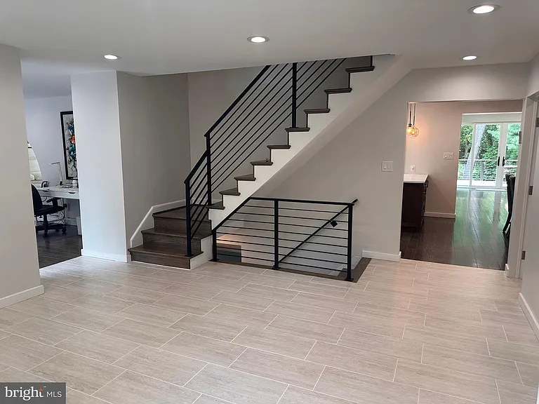 6005 Neilwood Dr — Photo 23