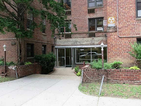 3rd image of 9711 63rd Dr Ste L2