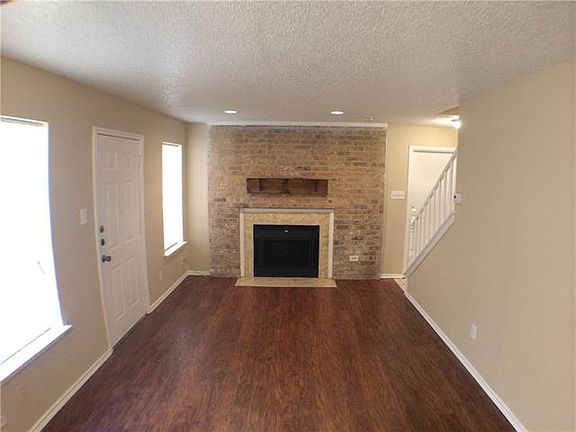 4th image of 610 Starlinda Ct APT C