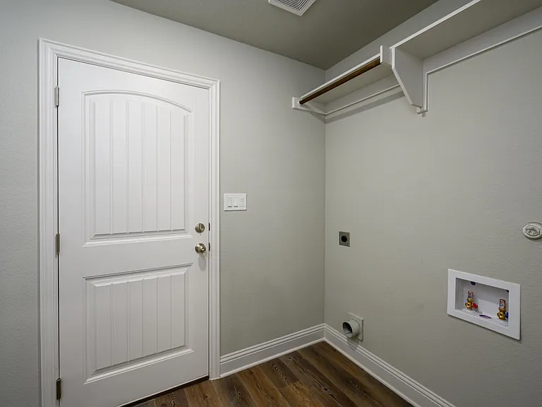 2801 Tulip Dr — Photo 26