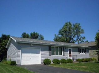 721 McKinley Ave, Omro, WI 54963