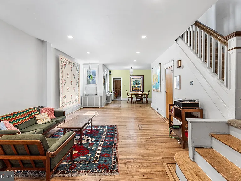 1513 E Moyamensing Ave — Photo 3