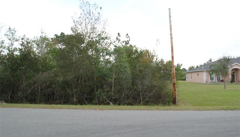 2nd image of Oakleaf St