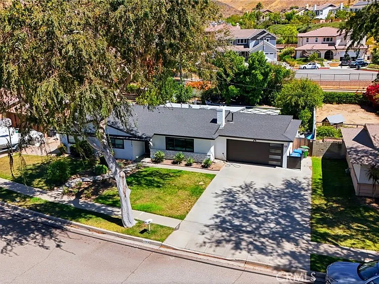 4563 Hempstead St — Photo 31