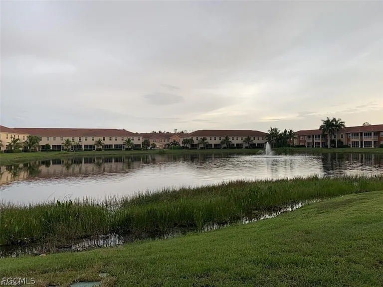 8892 Via Isola Ct — Photo 6