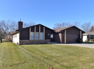 5510 Randal Ln, Racine, WI 53402