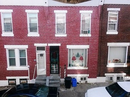 4th image of 629 E Wishart St
