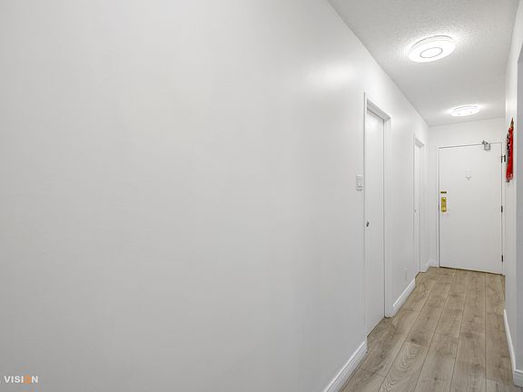 2nd image of 2024 Fullerton Ave #701