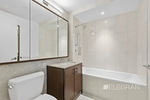 Rented by (Legacy) Elegran | media 18